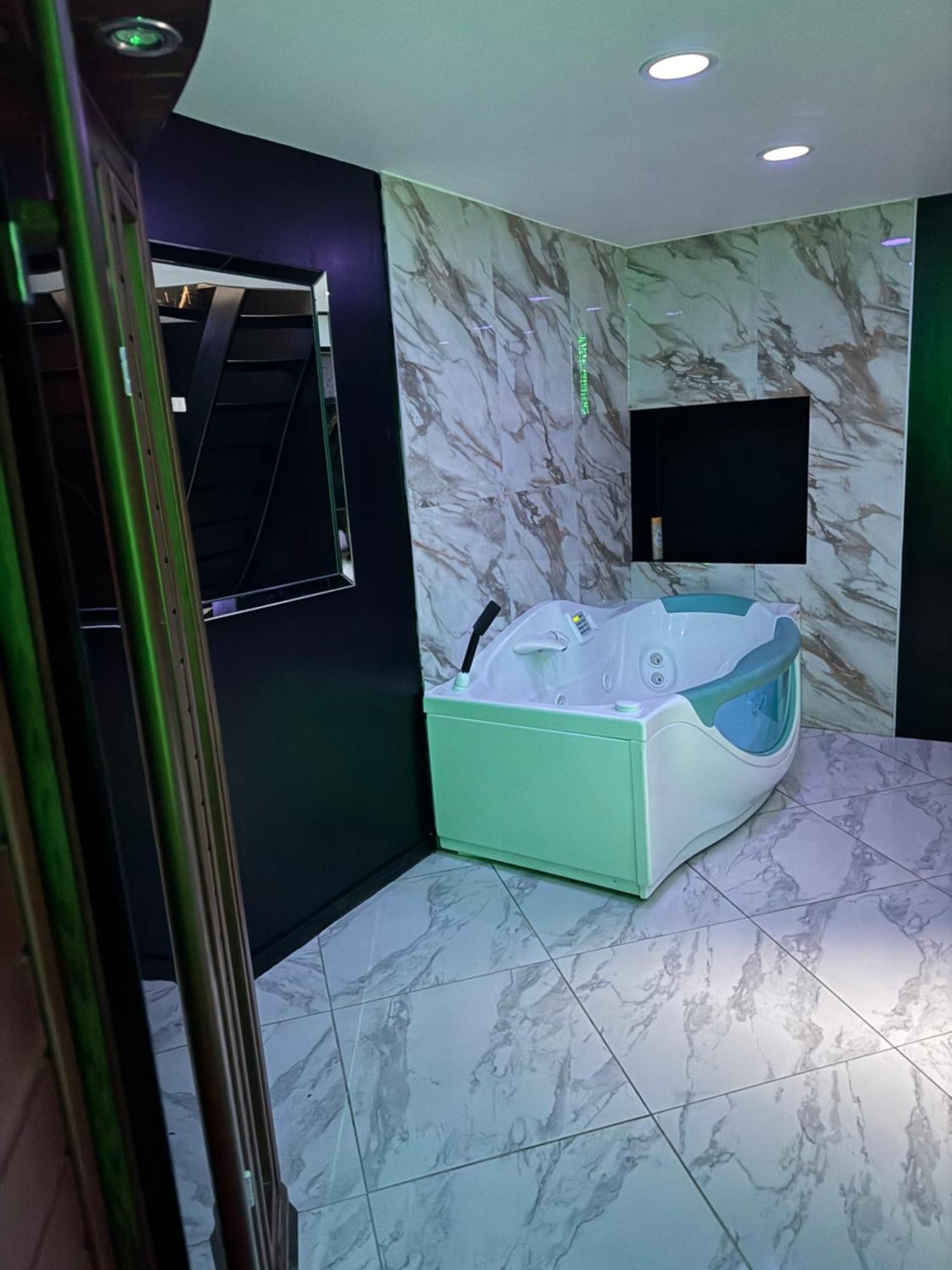 Maison Appartement Triplex Avec Jacuzzi Et Sauna Saint-Etienne (Loire) Exterior foto